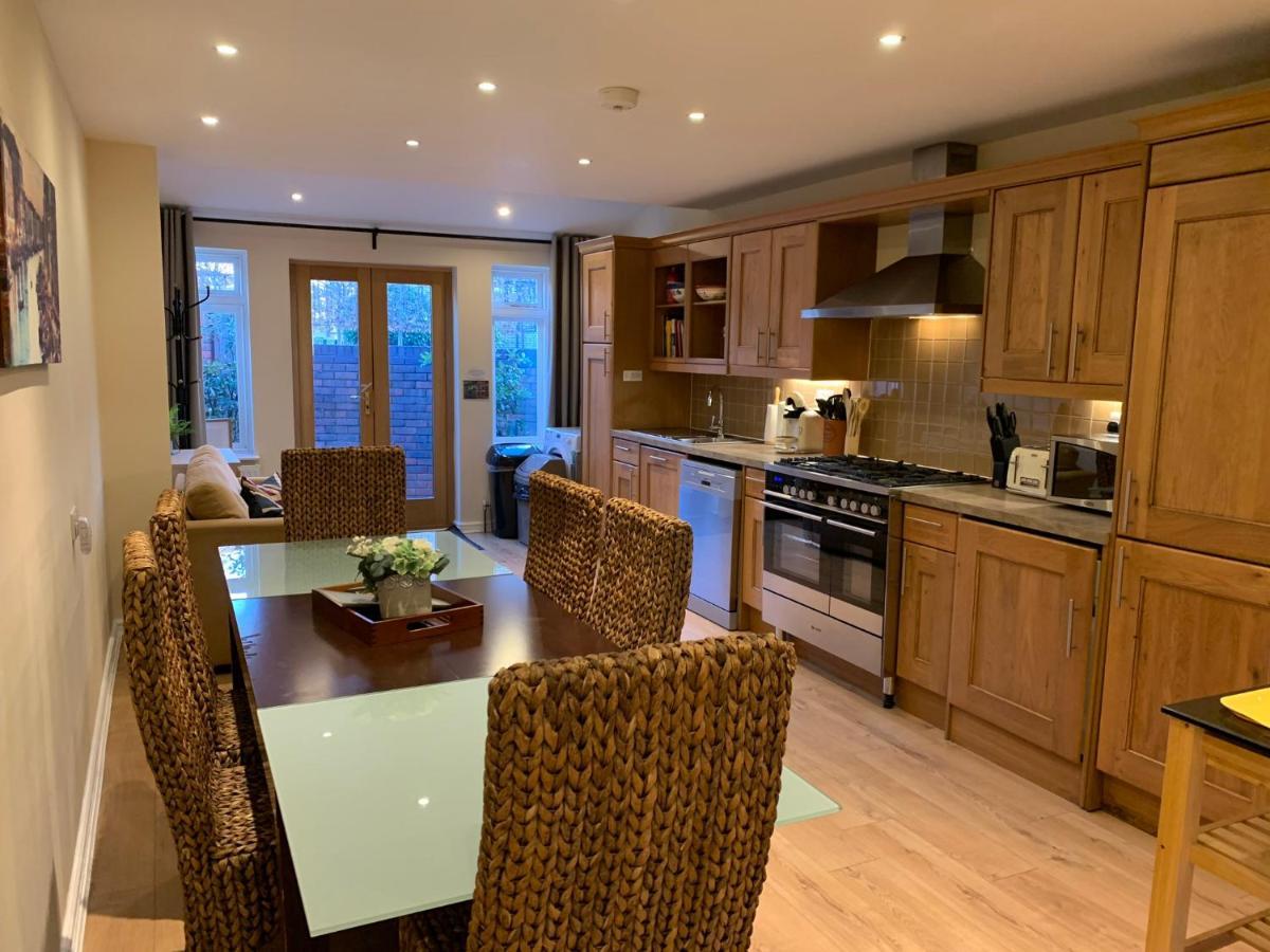 Сasa de vacaciones Notting Hill 3br Townhouse With Ensuite Bathrooms - Ideal For Families *